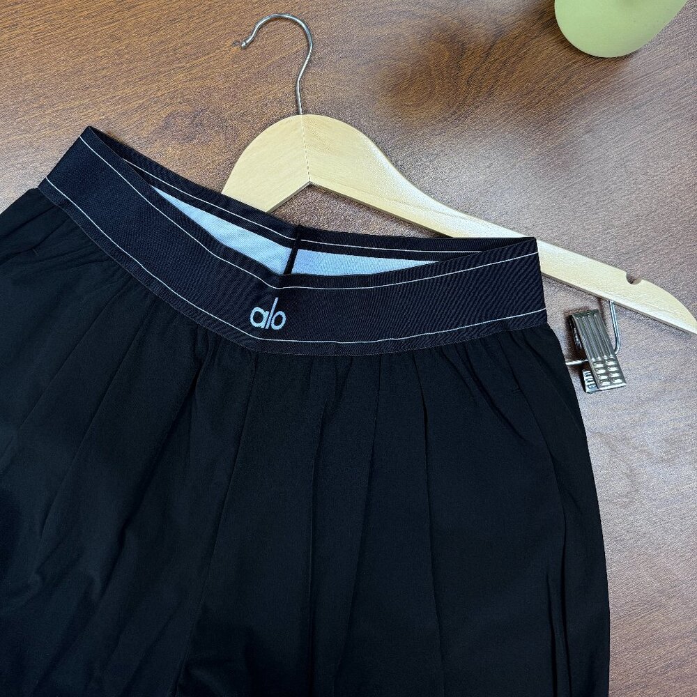 Brand new ALO Yoga Suit Up Trouser Black (Regular)👖👖 - Picture 8 of 10